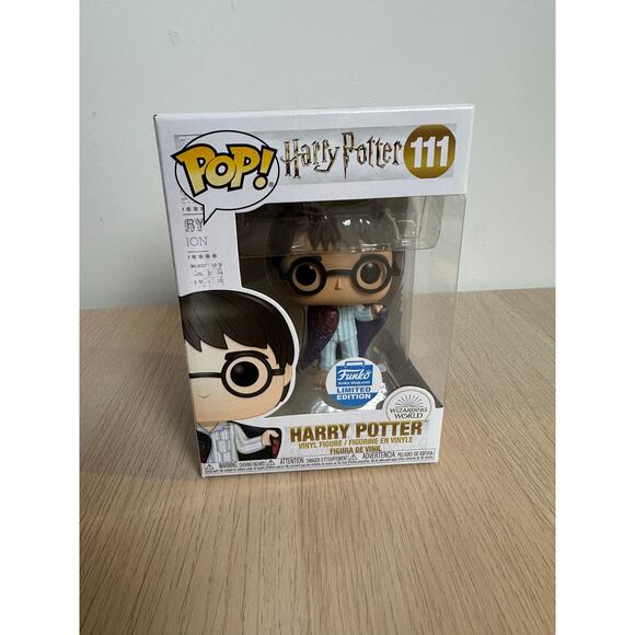 Harry Potter Funko Pop 111 - Wizarding World Funko Exclusive - Picture 1 of 5